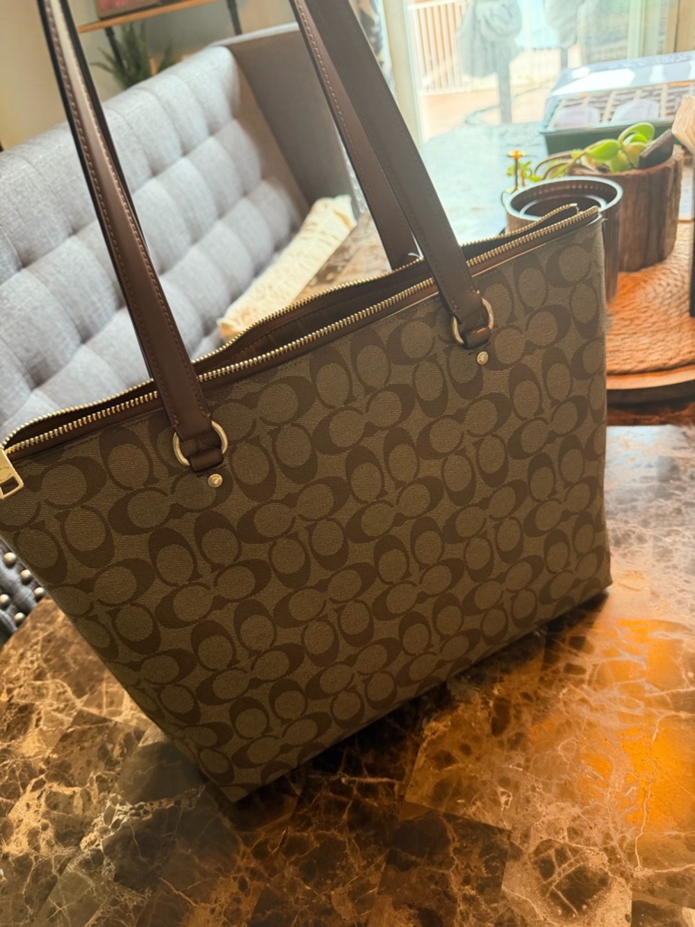 Authentic Coach Signature gallery Canvas Tote Bag in Brown F79609 - Picture 2 of 9